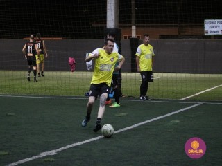 
<a style='margin-left: 5px;' class='btn btn-xs btn-social btn-facebook' href='https://www.facebook.com/sharer/sharer.php?u=https://www.boladovale.com.br/imgs/800-800-90/conteudo/fotos/1497/img9408.jpg' rel='popup' data-width='500' data-height='400'><i class='fa fa-facebook'></i>Compartilhar <span class='hidden-xs'>no Facebook</span>
</a> 
<a class='btn btn-default btn-xs' target='_blank' href='imgs/800-800-90/conteudo/fotos/1497/img9408.jpg'>
<span class='glyphicon glyphicon-cloud-download'></span> Salvar
</a> 
<span></span>