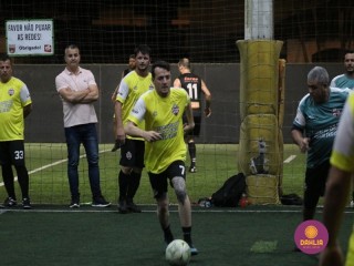 
<a style='margin-left: 5px;' class='btn btn-xs btn-social btn-facebook' href='https://www.facebook.com/sharer/sharer.php?u=https://www.boladovale.com.br/imgs/800-800-90/conteudo/fotos/1497/img9409.jpg' rel='popup' data-width='500' data-height='400'><i class='fa fa-facebook'></i>Compartilhar <span class='hidden-xs'>no Facebook</span>
</a> 
<a class='btn btn-default btn-xs' target='_blank' href='imgs/800-800-90/conteudo/fotos/1497/img9409.jpg'>
<span class='glyphicon glyphicon-cloud-download'></span> Salvar
</a> 
<span></span>