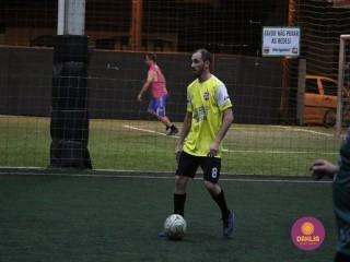 
<a style='margin-left: 5px;' class='btn btn-xs btn-social btn-facebook' href='https://www.facebook.com/sharer/sharer.php?u=https://www.boladovale.com.br/imgs/800-800-90/conteudo/fotos/1497/img9428.jpg' rel='popup' data-width='500' data-height='400'><i class='fa fa-facebook'></i>Compartilhar <span class='hidden-xs'>no Facebook</span>
</a> 
<a class='btn btn-default btn-xs' target='_blank' href='imgs/800-800-90/conteudo/fotos/1497/img9428.jpg'>
<span class='glyphicon glyphicon-cloud-download'></span> Salvar
</a> 
<span></span>