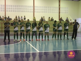 
<a style='margin-left: 5px;' class='btn btn-xs btn-social btn-facebook' href='https://www.facebook.com/sharer/sharer.php?u=https://www.boladovale.com.br/imgs/800-800-90/conteudo/fotos/1498/img9469.jpg' rel='popup' data-width='500' data-height='400'><i class='fa fa-facebook'></i>Compartilhar <span class='hidden-xs'>no Facebook</span>
</a> 
<a class='btn btn-default btn-xs' target='_blank' href='imgs/800-800-90/conteudo/fotos/1498/img9469.jpg'>
<span class='glyphicon glyphicon-cloud-download'></span> Salvar
</a> 
<span></span>