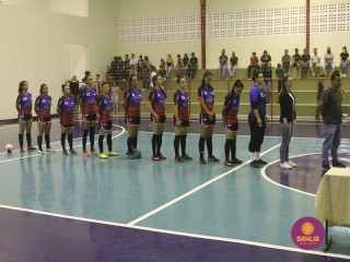 
<a style='margin-left: 5px;' class='btn btn-xs btn-social btn-facebook' href='https://www.facebook.com/sharer/sharer.php?u=https://www.boladovale.com.br/imgs/800-800-90/conteudo/fotos/1498/img9478.jpg' rel='popup' data-width='500' data-height='400'><i class='fa fa-facebook'></i>Compartilhar <span class='hidden-xs'>no Facebook</span>
</a> 
<a class='btn btn-default btn-xs' target='_blank' href='imgs/800-800-90/conteudo/fotos/1498/img9478.jpg'>
<span class='glyphicon glyphicon-cloud-download'></span> Salvar
</a> 
<span></span>
