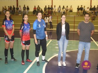 
<a style='margin-left: 5px;' class='btn btn-xs btn-social btn-facebook' href='https://www.facebook.com/sharer/sharer.php?u=https://www.boladovale.com.br/imgs/800-800-90/conteudo/fotos/1498/img9483.jpg' rel='popup' data-width='500' data-height='400'><i class='fa fa-facebook'></i>Compartilhar <span class='hidden-xs'>no Facebook</span>
</a> 
<a class='btn btn-default btn-xs' target='_blank' href='imgs/800-800-90/conteudo/fotos/1498/img9483.jpg'>
<span class='glyphicon glyphicon-cloud-download'></span> Salvar
</a> 
<span></span>