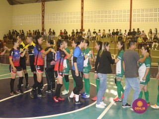 
<a style='margin-left: 5px;' class='btn btn-xs btn-social btn-facebook' href='https://www.facebook.com/sharer/sharer.php?u=https://www.boladovale.com.br/imgs/800-800-90/conteudo/fotos/1498/img9492.jpg' rel='popup' data-width='500' data-height='400'><i class='fa fa-facebook'></i>Compartilhar <span class='hidden-xs'>no Facebook</span>
</a> 
<a class='btn btn-default btn-xs' target='_blank' href='imgs/800-800-90/conteudo/fotos/1498/img9492.jpg'>
<span class='glyphicon glyphicon-cloud-download'></span> Salvar
</a> 
<span></span>