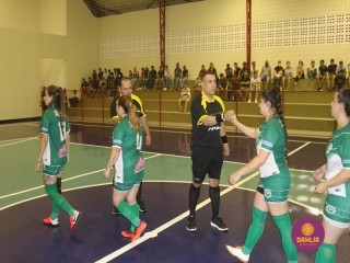 
<a style='margin-left: 5px;' class='btn btn-xs btn-social btn-facebook' href='https://www.facebook.com/sharer/sharer.php?u=https://www.boladovale.com.br/imgs/800-800-90/conteudo/fotos/1498/img9496.jpg' rel='popup' data-width='500' data-height='400'><i class='fa fa-facebook'></i>Compartilhar <span class='hidden-xs'>no Facebook</span>
</a> 
<a class='btn btn-default btn-xs' target='_blank' href='imgs/800-800-90/conteudo/fotos/1498/img9496.jpg'>
<span class='glyphicon glyphicon-cloud-download'></span> Salvar
</a> 
<span></span>