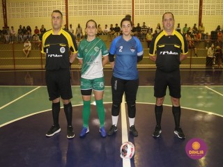 
<a style='margin-left: 5px;' class='btn btn-xs btn-social btn-facebook' href='https://www.facebook.com/sharer/sharer.php?u=https://www.boladovale.com.br/imgs/800-800-90/conteudo/fotos/1498/img9502.jpg' rel='popup' data-width='500' data-height='400'><i class='fa fa-facebook'></i>Compartilhar <span class='hidden-xs'>no Facebook</span>
</a> 
<a class='btn btn-default btn-xs' target='_blank' href='imgs/800-800-90/conteudo/fotos/1498/img9502.jpg'>
<span class='glyphicon glyphicon-cloud-download'></span> Salvar
</a> 
<span></span>