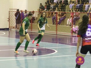 
<a style='margin-left: 5px;' class='btn btn-xs btn-social btn-facebook' href='https://www.facebook.com/sharer/sharer.php?u=https://www.boladovale.com.br/imgs/800-800-90/conteudo/fotos/1498/img9549.jpg' rel='popup' data-width='500' data-height='400'><i class='fa fa-facebook'></i>Compartilhar <span class='hidden-xs'>no Facebook</span>
</a> 
<a class='btn btn-default btn-xs' target='_blank' href='imgs/800-800-90/conteudo/fotos/1498/img9549.jpg'>
<span class='glyphicon glyphicon-cloud-download'></span> Salvar
</a> 
<span></span>
