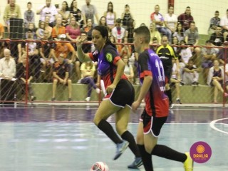 
<a style='margin-left: 5px;' class='btn btn-xs btn-social btn-facebook' href='https://www.facebook.com/sharer/sharer.php?u=https://www.boladovale.com.br/imgs/800-800-90/conteudo/fotos/1498/img9589.jpg' rel='popup' data-width='500' data-height='400'><i class='fa fa-facebook'></i>Compartilhar <span class='hidden-xs'>no Facebook</span>
</a> 
<a class='btn btn-default btn-xs' target='_blank' href='imgs/800-800-90/conteudo/fotos/1498/img9589.jpg'>
<span class='glyphicon glyphicon-cloud-download'></span> Salvar
</a> 
<span></span>