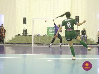 
<a style='margin-left: 5px;' class='btn btn-xs btn-social btn-facebook' href='https://www.facebook.com/sharer/sharer.php?u=https://www.boladovale.com.br/imgs/800-800-90/conteudo/fotos/1498/img9615.jpg' rel='popup' data-width='500' data-height='400'><i class='fa fa-facebook'></i>Compartilhar <span class='hidden-xs'>no Facebook</span>
</a> 
<a class='btn btn-default btn-xs' target='_blank' href='imgs/800-800-90/conteudo/fotos/1498/img9615.jpg'>
<span class='glyphicon glyphicon-cloud-download'></span> Salvar
</a> 
<span></span>