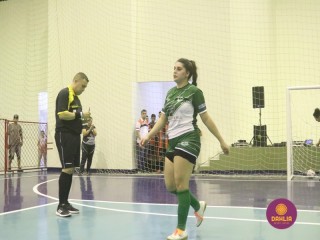
<a style='margin-left: 5px;' class='btn btn-xs btn-social btn-facebook' href='https://www.facebook.com/sharer/sharer.php?u=https://www.boladovale.com.br/imgs/800-800-90/conteudo/fotos/1498/img9620.jpg' rel='popup' data-width='500' data-height='400'><i class='fa fa-facebook'></i>Compartilhar <span class='hidden-xs'>no Facebook</span>
</a> 
<a class='btn btn-default btn-xs' target='_blank' href='imgs/800-800-90/conteudo/fotos/1498/img9620.jpg'>
<span class='glyphicon glyphicon-cloud-download'></span> Salvar
</a> 
<span></span>