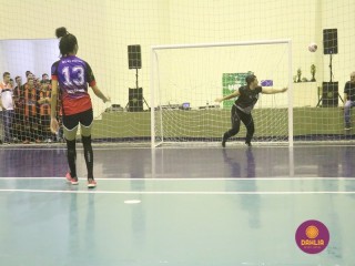 
<a style='margin-left: 5px;' class='btn btn-xs btn-social btn-facebook' href='https://www.facebook.com/sharer/sharer.php?u=https://www.boladovale.com.br/imgs/800-800-90/conteudo/fotos/1498/img9626.jpg' rel='popup' data-width='500' data-height='400'><i class='fa fa-facebook'></i>Compartilhar <span class='hidden-xs'>no Facebook</span>
</a> 
<a class='btn btn-default btn-xs' target='_blank' href='imgs/800-800-90/conteudo/fotos/1498/img9626.jpg'>
<span class='glyphicon glyphicon-cloud-download'></span> Salvar
</a> 
<span></span>