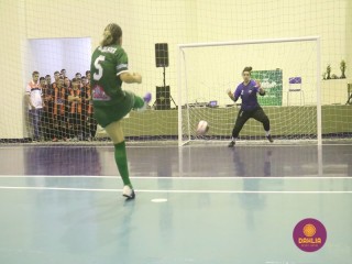 
<a style='margin-left: 5px;' class='btn btn-xs btn-social btn-facebook' href='https://www.facebook.com/sharer/sharer.php?u=https://www.boladovale.com.br/imgs/800-800-90/conteudo/fotos/1498/img9631.jpg' rel='popup' data-width='500' data-height='400'><i class='fa fa-facebook'></i>Compartilhar <span class='hidden-xs'>no Facebook</span>
</a> 
<a class='btn btn-default btn-xs' target='_blank' href='imgs/800-800-90/conteudo/fotos/1498/img9631.jpg'>
<span class='glyphicon glyphicon-cloud-download'></span> Salvar
</a> 
<span></span>