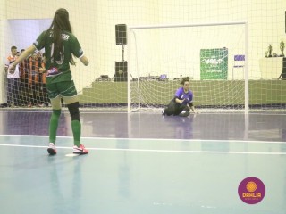 
<a style='margin-left: 5px;' class='btn btn-xs btn-social btn-facebook' href='https://www.facebook.com/sharer/sharer.php?u=https://www.boladovale.com.br/imgs/800-800-90/conteudo/fotos/1498/img9652.jpg' rel='popup' data-width='500' data-height='400'><i class='fa fa-facebook'></i>Compartilhar <span class='hidden-xs'>no Facebook</span>
</a> 
<a class='btn btn-default btn-xs' target='_blank' href='imgs/800-800-90/conteudo/fotos/1498/img9652.jpg'>
<span class='glyphicon glyphicon-cloud-download'></span> Salvar
</a> 
<span></span>