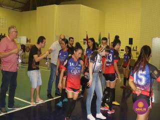 
<a style='margin-left: 5px;' class='btn btn-xs btn-social btn-facebook' href='https://www.facebook.com/sharer/sharer.php?u=https://www.boladovale.com.br/imgs/800-800-90/conteudo/fotos/1499/img9692.jpg' rel='popup' data-width='500' data-height='400'><i class='fa fa-facebook'></i>Compartilhar <span class='hidden-xs'>no Facebook</span>
</a> 
<a class='btn btn-default btn-xs' target='_blank' href='imgs/800-800-90/conteudo/fotos/1499/img9692.jpg'>
<span class='glyphicon glyphicon-cloud-download'></span> Salvar
</a> 
<span></span>