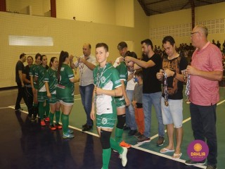 
<a style='margin-left: 5px;' class='btn btn-xs btn-social btn-facebook' href='https://www.facebook.com/sharer/sharer.php?u=https://www.boladovale.com.br/imgs/800-800-90/conteudo/fotos/1499/img9699.jpg' rel='popup' data-width='500' data-height='400'><i class='fa fa-facebook'></i>Compartilhar <span class='hidden-xs'>no Facebook</span>
</a> 
<a class='btn btn-default btn-xs' target='_blank' href='imgs/800-800-90/conteudo/fotos/1499/img9699.jpg'>
<span class='glyphicon glyphicon-cloud-download'></span> Salvar
</a> 
<span></span>