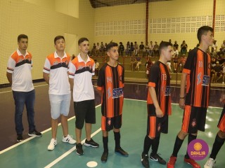 
<a style='margin-left: 5px;' class='btn btn-xs btn-social btn-facebook' href='https://www.facebook.com/sharer/sharer.php?u=https://www.boladovale.com.br/imgs/800-800-90/conteudo/fotos/1500/img9754.jpg' rel='popup' data-width='500' data-height='400'><i class='fa fa-facebook'></i>Compartilhar <span class='hidden-xs'>no Facebook</span>
</a> 
<a class='btn btn-default btn-xs' target='_blank' href='imgs/800-800-90/conteudo/fotos/1500/img9754.jpg'>
<span class='glyphicon glyphicon-cloud-download'></span> Salvar
</a> 
<span></span>