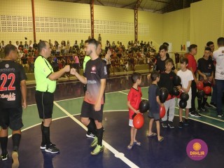 
<a style='margin-left: 5px;' class='btn btn-xs btn-social btn-facebook' href='https://www.facebook.com/sharer/sharer.php?u=https://www.boladovale.com.br/imgs/800-800-90/conteudo/fotos/1500/img9762.jpg' rel='popup' data-width='500' data-height='400'><i class='fa fa-facebook'></i>Compartilhar <span class='hidden-xs'>no Facebook</span>
</a> 
<a class='btn btn-default btn-xs' target='_blank' href='imgs/800-800-90/conteudo/fotos/1500/img9762.jpg'>
<span class='glyphicon glyphicon-cloud-download'></span> Salvar
</a> 
<span></span>