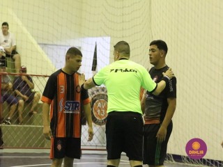 
<a style='margin-left: 5px;' class='btn btn-xs btn-social btn-facebook' href='https://www.facebook.com/sharer/sharer.php?u=https://www.boladovale.com.br/imgs/800-800-90/conteudo/fotos/1500/img9798.jpg' rel='popup' data-width='500' data-height='400'><i class='fa fa-facebook'></i>Compartilhar <span class='hidden-xs'>no Facebook</span>
</a> 
<a class='btn btn-default btn-xs' target='_blank' href='imgs/800-800-90/conteudo/fotos/1500/img9798.jpg'>
<span class='glyphicon glyphicon-cloud-download'></span> Salvar
</a> 
<span></span>