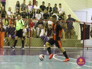 
<a style='margin-left: 5px;' class='btn btn-xs btn-social btn-facebook' href='https://www.facebook.com/sharer/sharer.php?u=https://www.boladovale.com.br/imgs/800-800-90/conteudo/fotos/1500/img9804.jpg' rel='popup' data-width='500' data-height='400'><i class='fa fa-facebook'></i>Compartilhar <span class='hidden-xs'>no Facebook</span>
</a> 
<a class='btn btn-default btn-xs' target='_blank' href='imgs/800-800-90/conteudo/fotos/1500/img9804.jpg'>
<span class='glyphicon glyphicon-cloud-download'></span> Salvar
</a> 
<span></span>