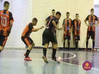 
<a style='margin-left: 5px;' class='btn btn-xs btn-social btn-facebook' href='https://www.facebook.com/sharer/sharer.php?u=https://www.boladovale.com.br/imgs/800-800-90/conteudo/fotos/1500/img9809.jpg' rel='popup' data-width='500' data-height='400'><i class='fa fa-facebook'></i>Compartilhar <span class='hidden-xs'>no Facebook</span>
</a> 
<a class='btn btn-default btn-xs' target='_blank' href='imgs/800-800-90/conteudo/fotos/1500/img9809.jpg'>
<span class='glyphicon glyphicon-cloud-download'></span> Salvar
</a> 
<span></span>