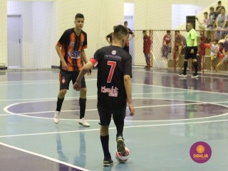 
<a style='margin-left: 5px;' class='btn btn-xs btn-social btn-facebook' href='https://www.facebook.com/sharer/sharer.php?u=https://www.boladovale.com.br/imgs/800-800-90/conteudo/fotos/1500/img9812.jpg' rel='popup' data-width='500' data-height='400'><i class='fa fa-facebook'></i>Compartilhar <span class='hidden-xs'>no Facebook</span>
</a> 
<a class='btn btn-default btn-xs' target='_blank' href='imgs/800-800-90/conteudo/fotos/1500/img9812.jpg'>
<span class='glyphicon glyphicon-cloud-download'></span> Salvar
</a> 
<span></span>