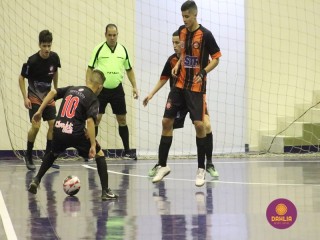 
<a style='margin-left: 5px;' class='btn btn-xs btn-social btn-facebook' href='https://www.facebook.com/sharer/sharer.php?u=https://www.boladovale.com.br/imgs/800-800-90/conteudo/fotos/1500/img9819.jpg' rel='popup' data-width='500' data-height='400'><i class='fa fa-facebook'></i>Compartilhar <span class='hidden-xs'>no Facebook</span>
</a> 
<a class='btn btn-default btn-xs' target='_blank' href='imgs/800-800-90/conteudo/fotos/1500/img9819.jpg'>
<span class='glyphicon glyphicon-cloud-download'></span> Salvar
</a> 
<span></span>