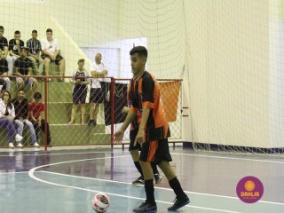 
<a style='margin-left: 5px;' class='btn btn-xs btn-social btn-facebook' href='https://www.facebook.com/sharer/sharer.php?u=https://www.boladovale.com.br/imgs/800-800-90/conteudo/fotos/1500/img9874.jpg' rel='popup' data-width='500' data-height='400'><i class='fa fa-facebook'></i>Compartilhar <span class='hidden-xs'>no Facebook</span>
</a> 
<a class='btn btn-default btn-xs' target='_blank' href='imgs/800-800-90/conteudo/fotos/1500/img9874.jpg'>
<span class='glyphicon glyphicon-cloud-download'></span> Salvar
</a> 
<span></span>