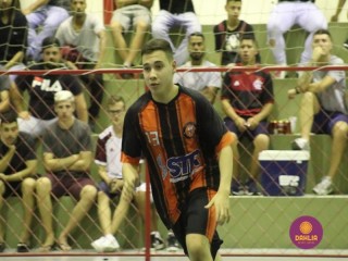 
<a style='margin-left: 5px;' class='btn btn-xs btn-social btn-facebook' href='https://www.facebook.com/sharer/sharer.php?u=https://www.boladovale.com.br/imgs/800-800-90/conteudo/fotos/1500/img9880.jpg' rel='popup' data-width='500' data-height='400'><i class='fa fa-facebook'></i>Compartilhar <span class='hidden-xs'>no Facebook</span>
</a> 
<a class='btn btn-default btn-xs' target='_blank' href='imgs/800-800-90/conteudo/fotos/1500/img9880.jpg'>
<span class='glyphicon glyphicon-cloud-download'></span> Salvar
</a> 
<span></span>