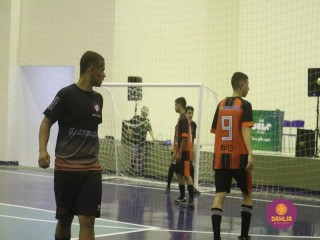 
<a style='margin-left: 5px;' class='btn btn-xs btn-social btn-facebook' href='https://www.facebook.com/sharer/sharer.php?u=https://www.boladovale.com.br/imgs/800-800-90/conteudo/fotos/1500/img9887.jpg' rel='popup' data-width='500' data-height='400'><i class='fa fa-facebook'></i>Compartilhar <span class='hidden-xs'>no Facebook</span>
</a> 
<a class='btn btn-default btn-xs' target='_blank' href='imgs/800-800-90/conteudo/fotos/1500/img9887.jpg'>
<span class='glyphicon glyphicon-cloud-download'></span> Salvar
</a> 
<span></span>