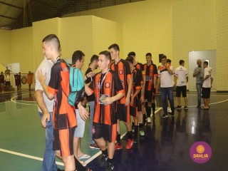 
<a style='margin-left: 5px;' class='btn btn-xs btn-social btn-facebook' href='https://www.facebook.com/sharer/sharer.php?u=https://www.boladovale.com.br/imgs/800-800-90/conteudo/fotos/1501/img9921.jpg' rel='popup' data-width='500' data-height='400'><i class='fa fa-facebook'></i>Compartilhar <span class='hidden-xs'>no Facebook</span>
</a> 
<a class='btn btn-default btn-xs' target='_blank' href='imgs/800-800-90/conteudo/fotos/1501/img9921.jpg'>
<span class='glyphicon glyphicon-cloud-download'></span> Salvar
</a> 
<span></span>