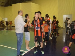 
<a style='margin-left: 5px;' class='btn btn-xs btn-social btn-facebook' href='https://www.facebook.com/sharer/sharer.php?u=https://www.boladovale.com.br/imgs/800-800-90/conteudo/fotos/1501/img9926.jpg' rel='popup' data-width='500' data-height='400'><i class='fa fa-facebook'></i>Compartilhar <span class='hidden-xs'>no Facebook</span>
</a> 
<a class='btn btn-default btn-xs' target='_blank' href='imgs/800-800-90/conteudo/fotos/1501/img9926.jpg'>
<span class='glyphicon glyphicon-cloud-download'></span> Salvar
</a> 
<span></span>