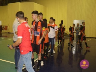 
<a style='margin-left: 5px;' class='btn btn-xs btn-social btn-facebook' href='https://www.facebook.com/sharer/sharer.php?u=https://www.boladovale.com.br/imgs/800-800-90/conteudo/fotos/1501/img9928.jpg' rel='popup' data-width='500' data-height='400'><i class='fa fa-facebook'></i>Compartilhar <span class='hidden-xs'>no Facebook</span>
</a> 
<a class='btn btn-default btn-xs' target='_blank' href='imgs/800-800-90/conteudo/fotos/1501/img9928.jpg'>
<span class='glyphicon glyphicon-cloud-download'></span> Salvar
</a> 
<span></span>