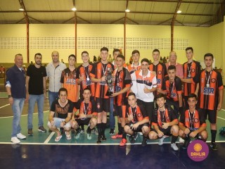 
<a style='margin-left: 5px;' class='btn btn-xs btn-social btn-facebook' href='https://www.facebook.com/sharer/sharer.php?u=https://www.boladovale.com.br/imgs/800-800-90/conteudo/fotos/1501/img9933.jpg' rel='popup' data-width='500' data-height='400'><i class='fa fa-facebook'></i>Compartilhar <span class='hidden-xs'>no Facebook</span>
</a> 
<a class='btn btn-default btn-xs' target='_blank' href='imgs/800-800-90/conteudo/fotos/1501/img9933.jpg'>
<span class='glyphicon glyphicon-cloud-download'></span> Salvar
</a> 
<span></span>