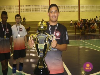 
<a style='margin-left: 5px;' class='btn btn-xs btn-social btn-facebook' href='https://www.facebook.com/sharer/sharer.php?u=https://www.boladovale.com.br/imgs/800-800-90/conteudo/fotos/1501/img9985.jpg' rel='popup' data-width='500' data-height='400'><i class='fa fa-facebook'></i>Compartilhar <span class='hidden-xs'>no Facebook</span>
</a> 
<a class='btn btn-default btn-xs' target='_blank' href='imgs/800-800-90/conteudo/fotos/1501/img9985.jpg'>
<span class='glyphicon glyphicon-cloud-download'></span> Salvar
</a> 
<span></span>
