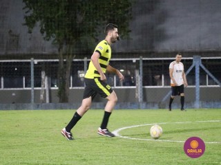 
<a style='margin-left: 5px;' class='btn btn-xs btn-social btn-facebook' href='https://www.facebook.com/sharer/sharer.php?u=https://www.boladovale.com.br/imgs/800-800-90/conteudo/fotos/1502/img0877.jpg' rel='popup' data-width='500' data-height='400'><i class='fa fa-facebook'></i>Compartilhar <span class='hidden-xs'>no Facebook</span>
</a> 
<a class='btn btn-default btn-xs' target='_blank' href='imgs/800-800-90/conteudo/fotos/1502/img0877.jpg'>
<span class='glyphicon glyphicon-cloud-download'></span> Salvar
</a> 
<span></span>