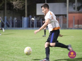 
<a style='margin-left: 5px;' class='btn btn-xs btn-social btn-facebook' href='https://www.facebook.com/sharer/sharer.php?u=https://www.boladovale.com.br/imgs/800-800-90/conteudo/fotos/1502/img0893.jpg' rel='popup' data-width='500' data-height='400'><i class='fa fa-facebook'></i>Compartilhar <span class='hidden-xs'>no Facebook</span>
</a> 
<a class='btn btn-default btn-xs' target='_blank' href='imgs/800-800-90/conteudo/fotos/1502/img0893.jpg'>
<span class='glyphicon glyphicon-cloud-download'></span> Salvar
</a> 
<span></span>
