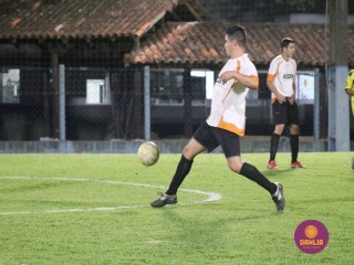 
<a style='margin-left: 5px;' class='btn btn-xs btn-social btn-facebook' href='https://www.facebook.com/sharer/sharer.php?u=https://www.boladovale.com.br/imgs/800-800-90/conteudo/fotos/1502/img0910.jpg' rel='popup' data-width='500' data-height='400'><i class='fa fa-facebook'></i>Compartilhar <span class='hidden-xs'>no Facebook</span>
</a> 
<a class='btn btn-default btn-xs' target='_blank' href='imgs/800-800-90/conteudo/fotos/1502/img0910.jpg'>
<span class='glyphicon glyphicon-cloud-download'></span> Salvar
</a> 
<span></span>