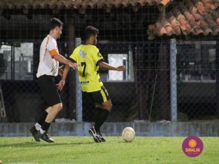 
<a style='margin-left: 5px;' class='btn btn-xs btn-social btn-facebook' href='https://www.facebook.com/sharer/sharer.php?u=https://www.boladovale.com.br/imgs/800-800-90/conteudo/fotos/1502/img0927.jpg' rel='popup' data-width='500' data-height='400'><i class='fa fa-facebook'></i>Compartilhar <span class='hidden-xs'>no Facebook</span>
</a> 
<a class='btn btn-default btn-xs' target='_blank' href='imgs/800-800-90/conteudo/fotos/1502/img0927.jpg'>
<span class='glyphicon glyphicon-cloud-download'></span> Salvar
</a> 
<span></span>