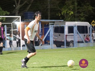 
<a style='margin-left: 5px;' class='btn btn-xs btn-social btn-facebook' href='https://www.facebook.com/sharer/sharer.php?u=https://www.boladovale.com.br/imgs/800-800-90/conteudo/fotos/1502/img0938.jpg' rel='popup' data-width='500' data-height='400'><i class='fa fa-facebook'></i>Compartilhar <span class='hidden-xs'>no Facebook</span>
</a> 
<a class='btn btn-default btn-xs' target='_blank' href='imgs/800-800-90/conteudo/fotos/1502/img0938.jpg'>
<span class='glyphicon glyphicon-cloud-download'></span> Salvar
</a> 
<span></span>