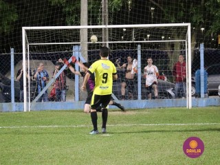 
<a style='margin-left: 5px;' class='btn btn-xs btn-social btn-facebook' href='https://www.facebook.com/sharer/sharer.php?u=https://www.boladovale.com.br/imgs/800-800-90/conteudo/fotos/1502/img0956.jpg' rel='popup' data-width='500' data-height='400'><i class='fa fa-facebook'></i>Compartilhar <span class='hidden-xs'>no Facebook</span>
</a> 
<a class='btn btn-default btn-xs' target='_blank' href='imgs/800-800-90/conteudo/fotos/1502/img0956.jpg'>
<span class='glyphicon glyphicon-cloud-download'></span> Salvar
</a> 
<span></span>