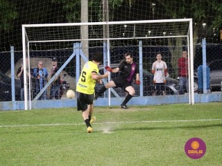 
<a style='margin-left: 5px;' class='btn btn-xs btn-social btn-facebook' href='https://www.facebook.com/sharer/sharer.php?u=https://www.boladovale.com.br/imgs/800-800-90/conteudo/fotos/1502/img0976.jpg' rel='popup' data-width='500' data-height='400'><i class='fa fa-facebook'></i>Compartilhar <span class='hidden-xs'>no Facebook</span>
</a> 
<a class='btn btn-default btn-xs' target='_blank' href='imgs/800-800-90/conteudo/fotos/1502/img0976.jpg'>
<span class='glyphicon glyphicon-cloud-download'></span> Salvar
</a> 
<span></span>
