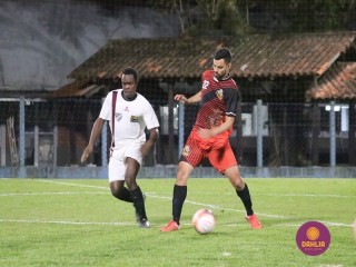 
<a style='margin-left: 5px;' class='btn btn-xs btn-social btn-facebook' href='https://www.facebook.com/sharer/sharer.php?u=https://www.boladovale.com.br/imgs/800-800-90/conteudo/fotos/1503/img1064.jpg' rel='popup' data-width='500' data-height='400'><i class='fa fa-facebook'></i>Compartilhar <span class='hidden-xs'>no Facebook</span>
</a> 
<a class='btn btn-default btn-xs' target='_blank' href='imgs/800-800-90/conteudo/fotos/1503/img1064.jpg'>
<span class='glyphicon glyphicon-cloud-download'></span> Salvar
</a> 
<span></span>