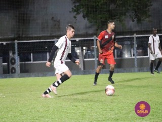 
<a style='margin-left: 5px;' class='btn btn-xs btn-social btn-facebook' href='https://www.facebook.com/sharer/sharer.php?u=https://www.boladovale.com.br/imgs/800-800-90/conteudo/fotos/1503/img1147.jpg' rel='popup' data-width='500' data-height='400'><i class='fa fa-facebook'></i>Compartilhar <span class='hidden-xs'>no Facebook</span>
</a> 
<a class='btn btn-default btn-xs' target='_blank' href='imgs/800-800-90/conteudo/fotos/1503/img1147.jpg'>
<span class='glyphicon glyphicon-cloud-download'></span> Salvar
</a> 
<span></span>