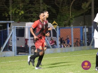 
<a style='margin-left: 5px;' class='btn btn-xs btn-social btn-facebook' href='https://www.facebook.com/sharer/sharer.php?u=https://www.boladovale.com.br/imgs/800-800-90/conteudo/fotos/1503/img1165.jpg' rel='popup' data-width='500' data-height='400'><i class='fa fa-facebook'></i>Compartilhar <span class='hidden-xs'>no Facebook</span>
</a> 
<a class='btn btn-default btn-xs' target='_blank' href='imgs/800-800-90/conteudo/fotos/1503/img1165.jpg'>
<span class='glyphicon glyphicon-cloud-download'></span> Salvar
</a> 
<span></span>