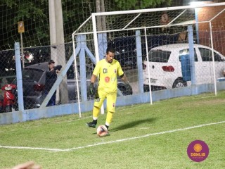 
<a style='margin-left: 5px;' class='btn btn-xs btn-social btn-facebook' href='https://www.facebook.com/sharer/sharer.php?u=https://www.boladovale.com.br/imgs/800-800-90/conteudo/fotos/1503/img1204.jpg' rel='popup' data-width='500' data-height='400'><i class='fa fa-facebook'></i>Compartilhar <span class='hidden-xs'>no Facebook</span>
</a> 
<a class='btn btn-default btn-xs' target='_blank' href='imgs/800-800-90/conteudo/fotos/1503/img1204.jpg'>
<span class='glyphicon glyphicon-cloud-download'></span> Salvar
</a> 
<span></span>