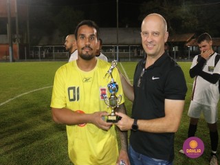 
<a style='margin-left: 5px;' class='btn btn-xs btn-social btn-facebook' href='https://www.facebook.com/sharer/sharer.php?u=https://www.boladovale.com.br/imgs/800-800-90/conteudo/fotos/1503/img1225.jpg' rel='popup' data-width='500' data-height='400'><i class='fa fa-facebook'></i>Compartilhar <span class='hidden-xs'>no Facebook</span>
</a> 
<a class='btn btn-default btn-xs' target='_blank' href='imgs/800-800-90/conteudo/fotos/1503/img1225.jpg'>
<span class='glyphicon glyphicon-cloud-download'></span> Salvar
</a> 
<span></span>
