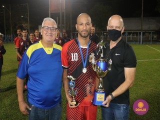 
<a style='margin-left: 5px;' class='btn btn-xs btn-social btn-facebook' href='https://www.facebook.com/sharer/sharer.php?u=https://www.boladovale.com.br/imgs/800-800-90/conteudo/fotos/1503/img1252.jpg' rel='popup' data-width='500' data-height='400'><i class='fa fa-facebook'></i>Compartilhar <span class='hidden-xs'>no Facebook</span>
</a> 
<a class='btn btn-default btn-xs' target='_blank' href='imgs/800-800-90/conteudo/fotos/1503/img1252.jpg'>
<span class='glyphicon glyphicon-cloud-download'></span> Salvar
</a> 
<span></span>