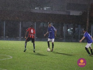 
<a style='margin-left: 5px;' class='btn btn-xs btn-social btn-facebook' href='https://www.facebook.com/sharer/sharer.php?u=https://www.boladovale.com.br/imgs/800-800-90/conteudo/fotos/1504/img1275.jpg' rel='popup' data-width='500' data-height='400'><i class='fa fa-facebook'></i>Compartilhar <span class='hidden-xs'>no Facebook</span>
</a> 
<a class='btn btn-default btn-xs' target='_blank' href='imgs/800-800-90/conteudo/fotos/1504/img1275.jpg'>
<span class='glyphicon glyphicon-cloud-download'></span> Salvar
</a> 
<span></span>