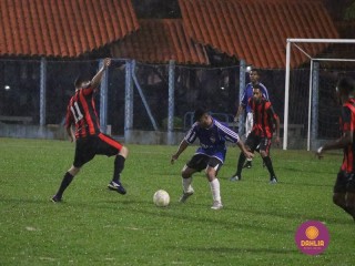 
<a style='margin-left: 5px;' class='btn btn-xs btn-social btn-facebook' href='https://www.facebook.com/sharer/sharer.php?u=https://www.boladovale.com.br/imgs/800-800-90/conteudo/fotos/1504/img1281.jpg' rel='popup' data-width='500' data-height='400'><i class='fa fa-facebook'></i>Compartilhar <span class='hidden-xs'>no Facebook</span>
</a> 
<a class='btn btn-default btn-xs' target='_blank' href='imgs/800-800-90/conteudo/fotos/1504/img1281.jpg'>
<span class='glyphicon glyphicon-cloud-download'></span> Salvar
</a> 
<span></span>
