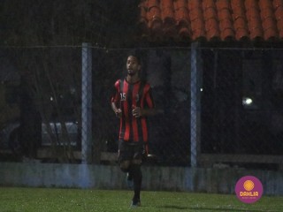 
<a style='margin-left: 5px;' class='btn btn-xs btn-social btn-facebook' href='https://www.facebook.com/sharer/sharer.php?u=https://www.boladovale.com.br/imgs/800-800-90/conteudo/fotos/1504/img1293.jpg' rel='popup' data-width='500' data-height='400'><i class='fa fa-facebook'></i>Compartilhar <span class='hidden-xs'>no Facebook</span>
</a> 
<a class='btn btn-default btn-xs' target='_blank' href='imgs/800-800-90/conteudo/fotos/1504/img1293.jpg'>
<span class='glyphicon glyphicon-cloud-download'></span> Salvar
</a> 
<span></span>