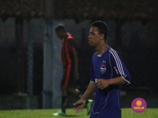 
<a style='margin-left: 5px;' class='btn btn-xs btn-social btn-facebook' href='https://www.facebook.com/sharer/sharer.php?u=https://www.boladovale.com.br/imgs/800-800-90/conteudo/fotos/1504/img1325.jpg' rel='popup' data-width='500' data-height='400'><i class='fa fa-facebook'></i>Compartilhar <span class='hidden-xs'>no Facebook</span>
</a> 
<a class='btn btn-default btn-xs' target='_blank' href='imgs/800-800-90/conteudo/fotos/1504/img1325.jpg'>
<span class='glyphicon glyphicon-cloud-download'></span> Salvar
</a> 
<span></span>